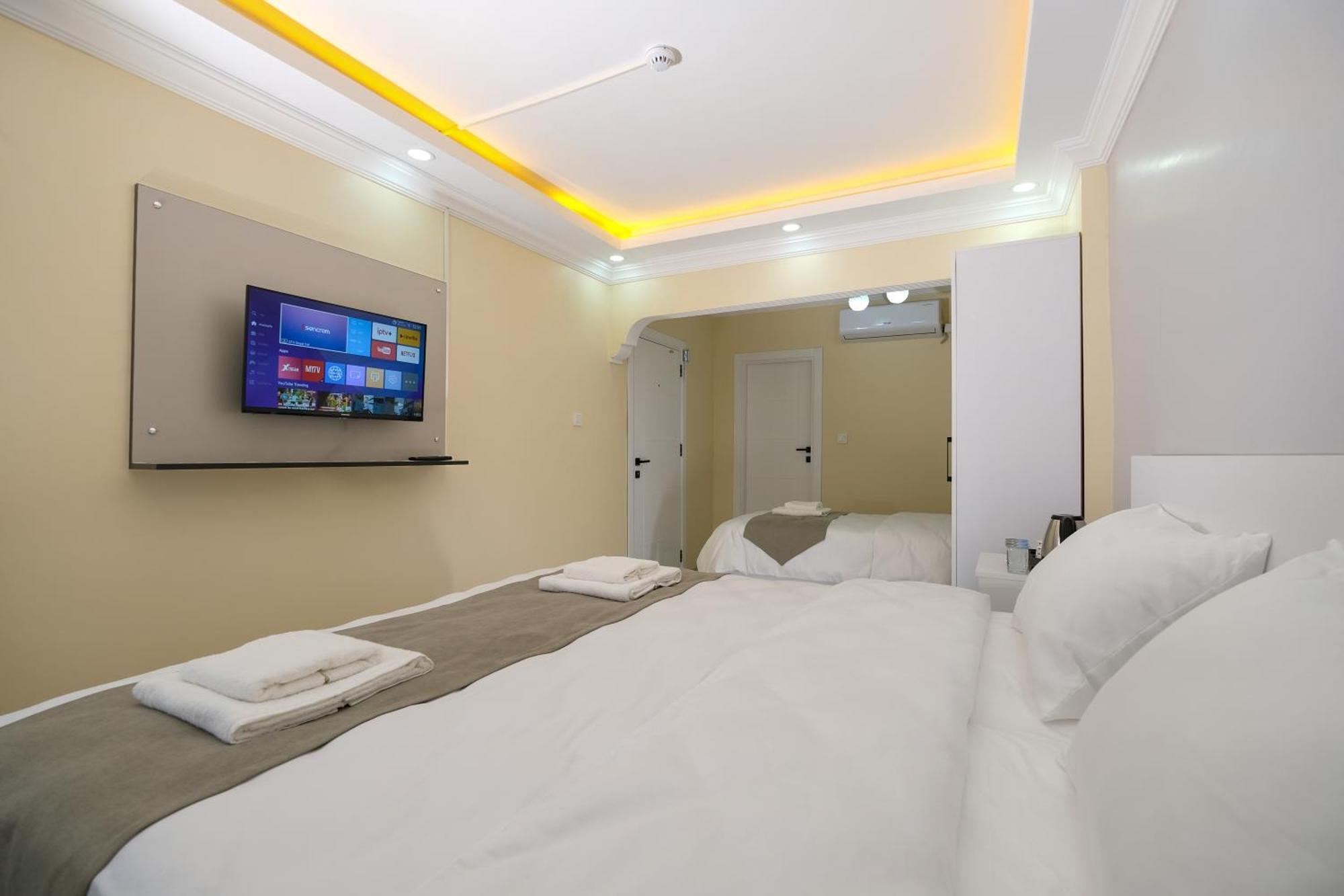Lucky Hotel Istanbul Exterior photo